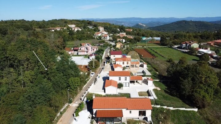 Pozemek Na prodej - Istarska Karojba - foto 3/4