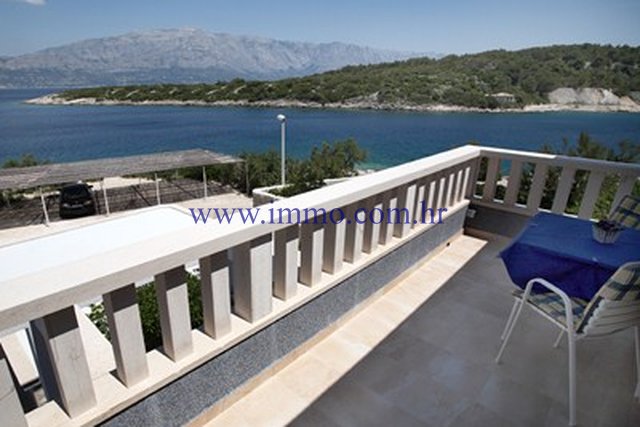 House For sale - SPLITSKO-DALMATINSKA  BRAČ 