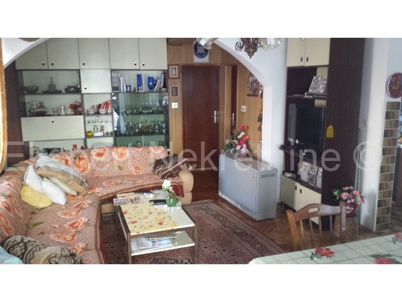 Casa In vendita - SPLITSKO-DALMATINSKA  ČIOVO 