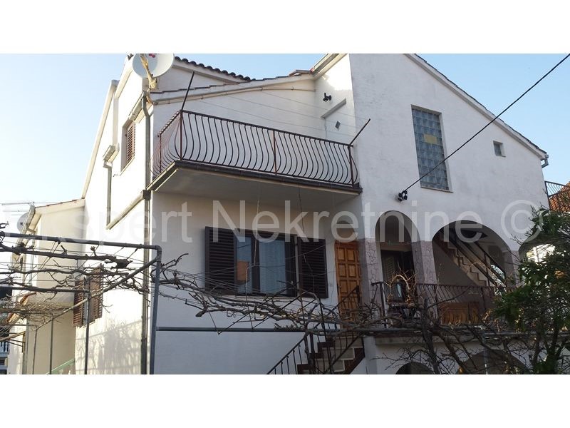 Casa In vendita - SPLITSKO-DALMATINSKA  ČIOVO 