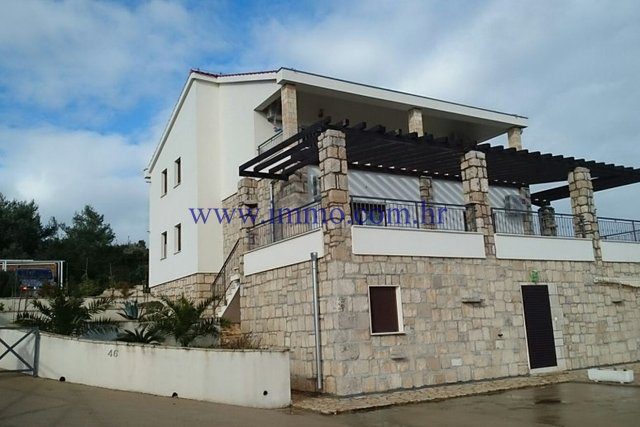 Casa in vendita 429 m² – Rogač