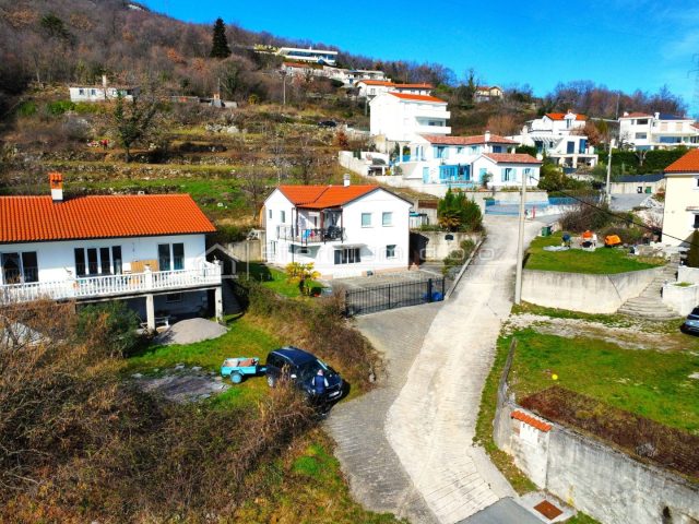 Kuća na prodaju 140 m² – Bregi
