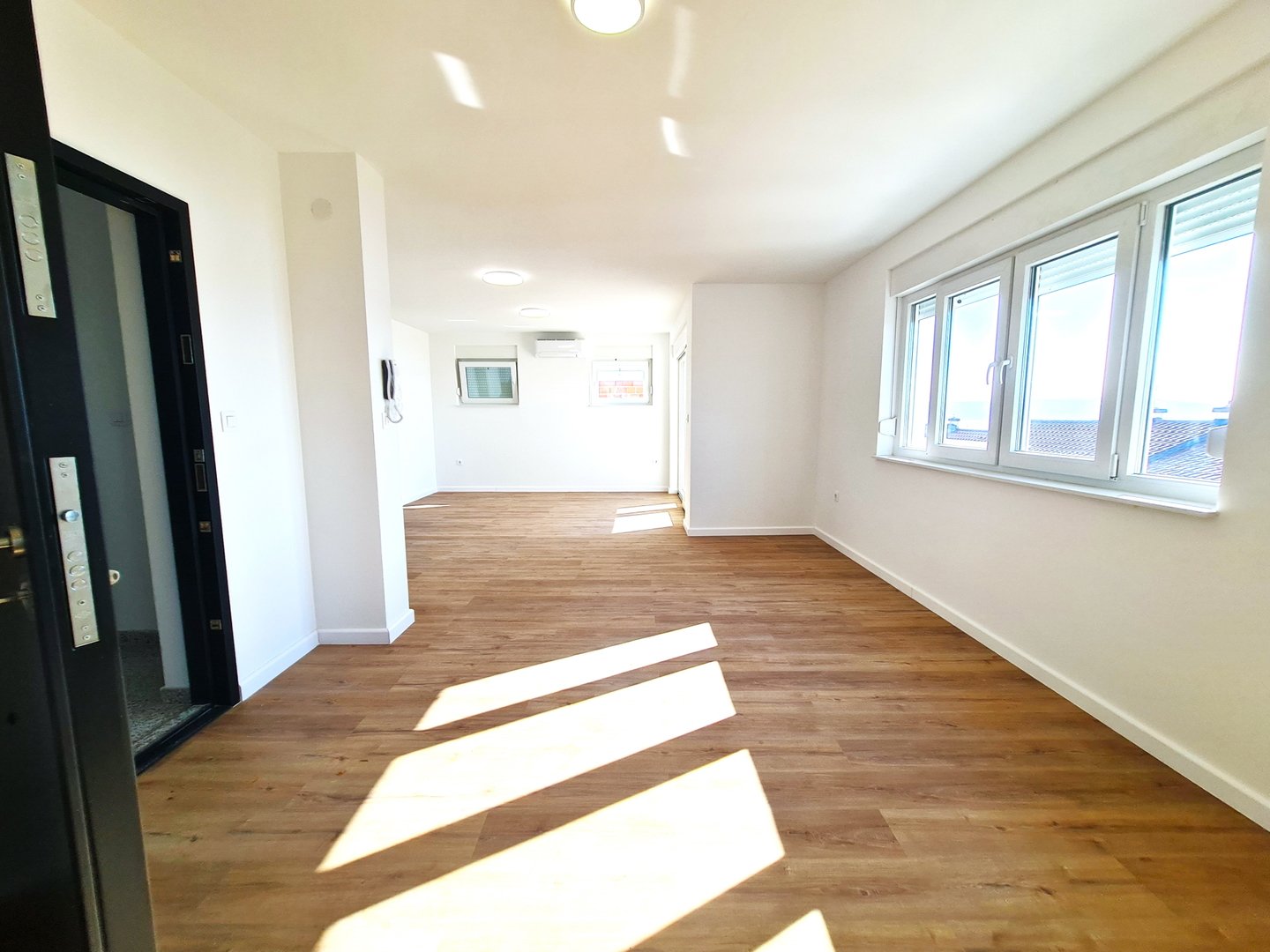 Flat For sale - Primorsko-goranska Crikvenica