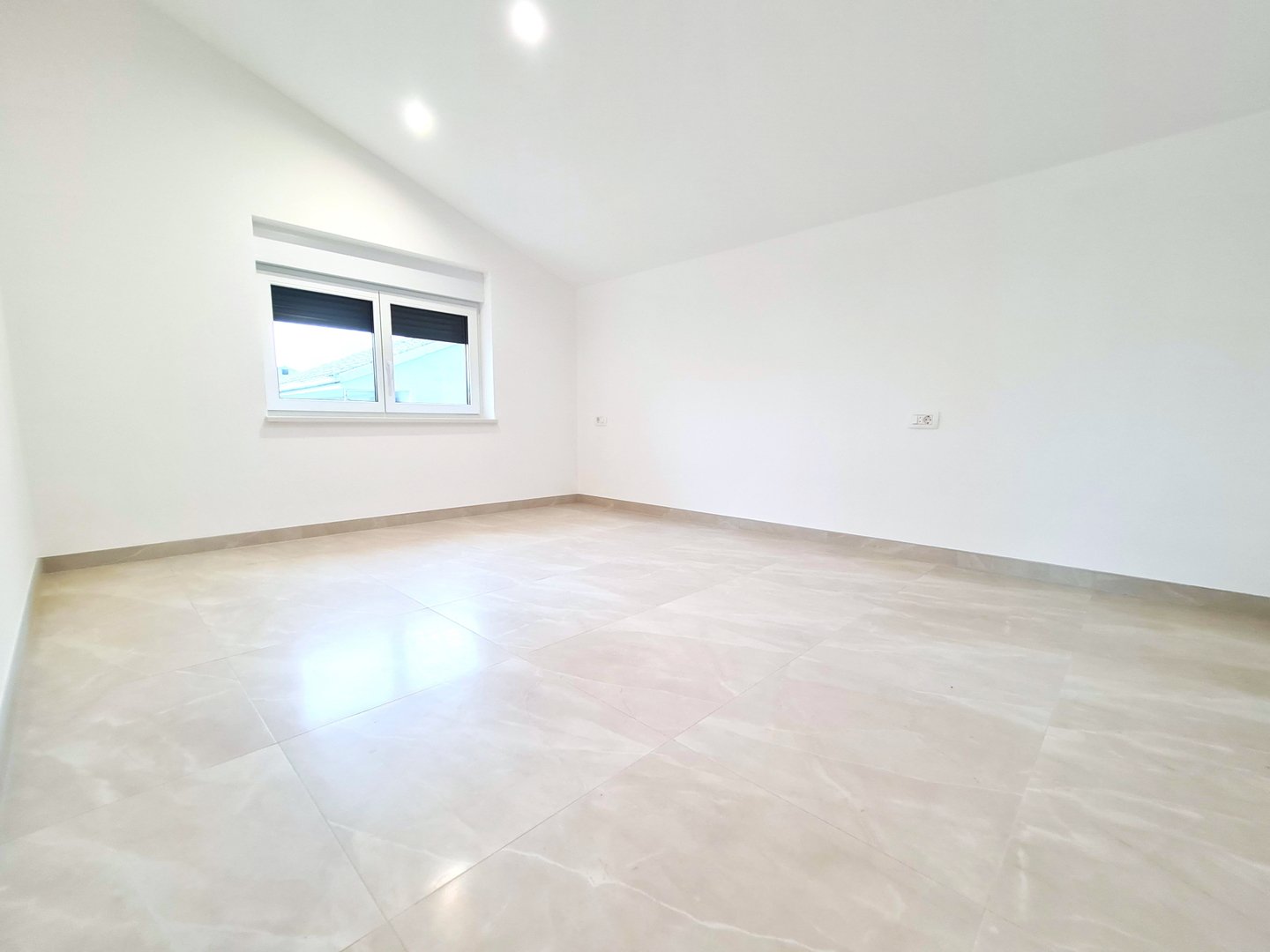 Flat For sale - Primorsko-goranska Crikvenica