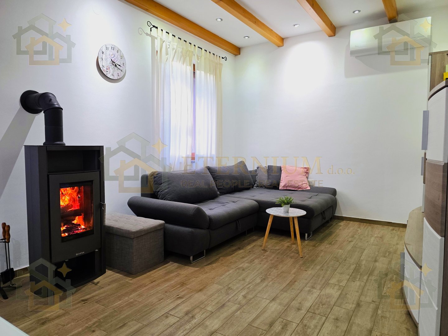 Appartement À louer -  Ružići