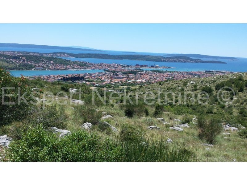 Land For sale - SPLITSKO-DALMATINSKA  TROGIR 