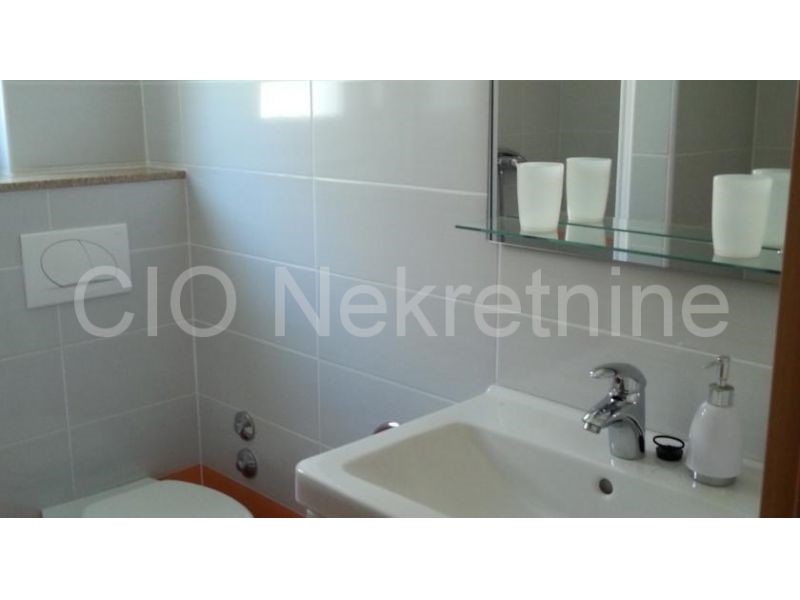 Casa In vendita - SPLITSKO-DALMATINSKA  PODSTRANA 