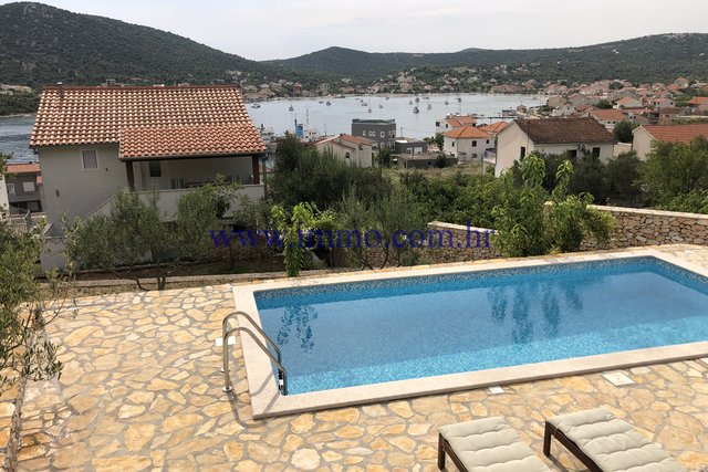 Casa In vendita - SPLITSKO-DALMATINSKA  TROGIR 