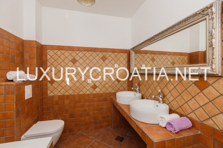 Haus Zu verkaufen - Splitsko-dalmatinska Marina - foto 3/6