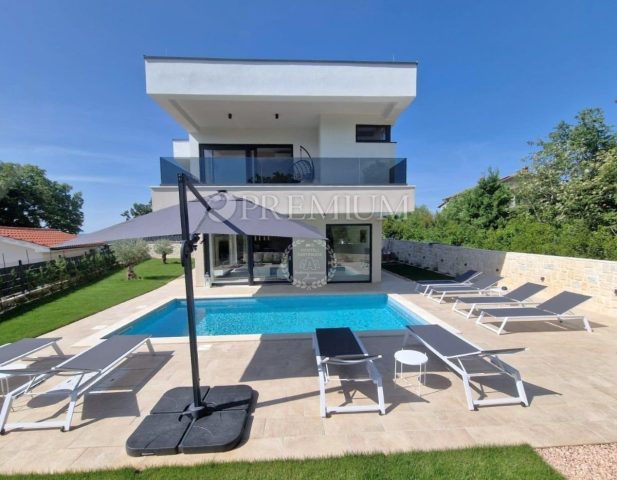 Hiša na predaj 184 m² – Omišalj