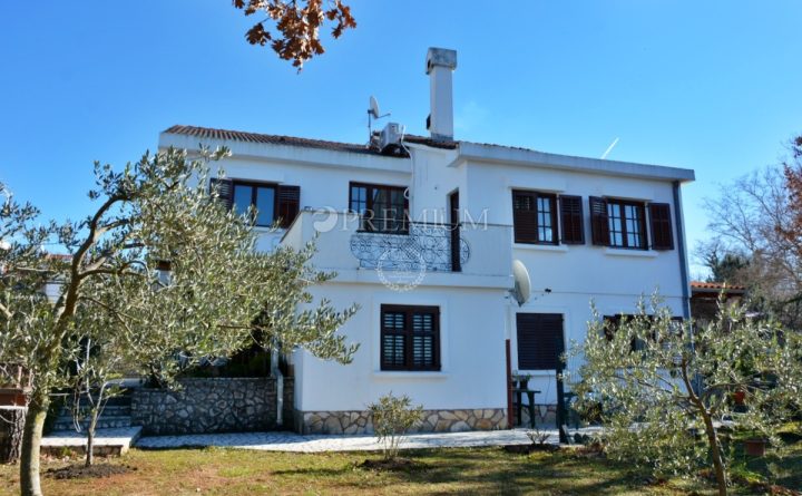 Hiša na predaj 367 m² – Omišalj