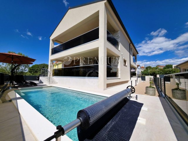 House for sale 290 m² – Malinska-Dubašnica