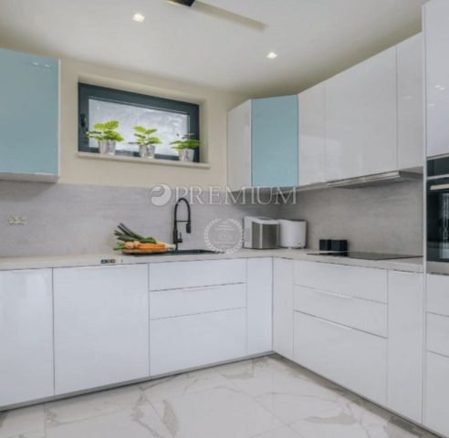 Apartmán Na predaj - Primorsko-goranska Malinska - foto 4/13