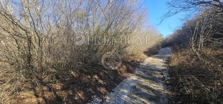 Land for sale 2147 m² – Krk