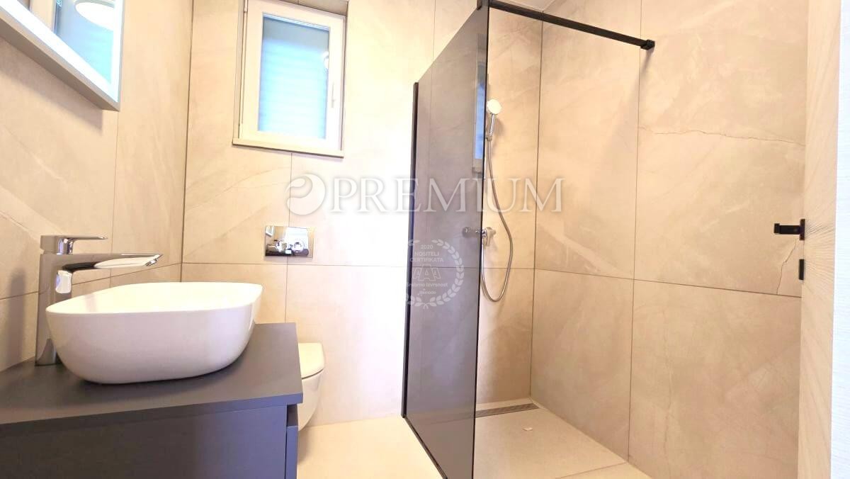 House For sale - Primorsko-goranska Malinska
