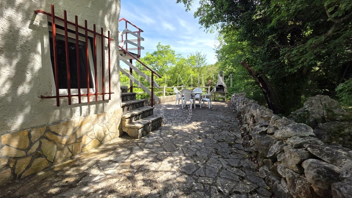 Kuća Na prodaju -  Gostinjac