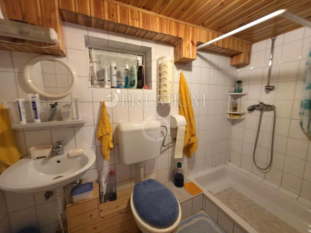 Haus Zu verkaufen -  Draga Bašćanska