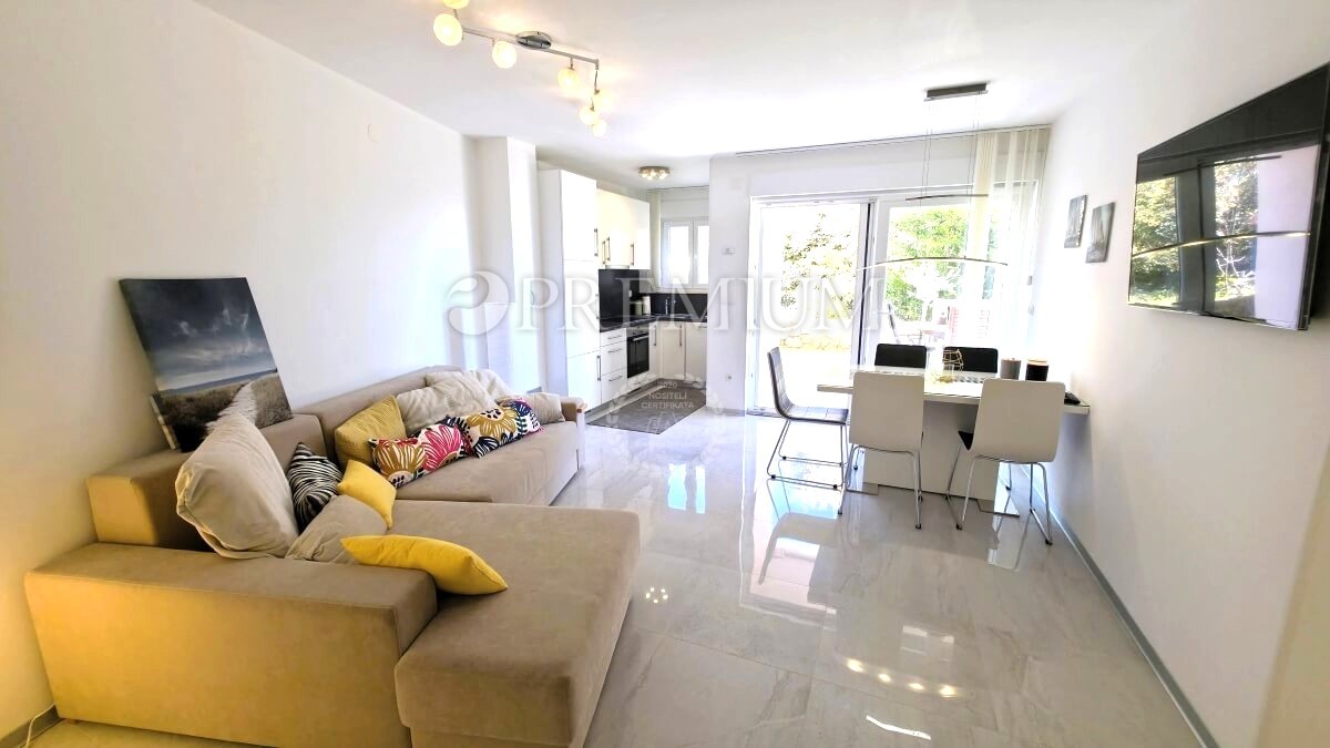 Flat For sale - Primorsko-goranska Njivice