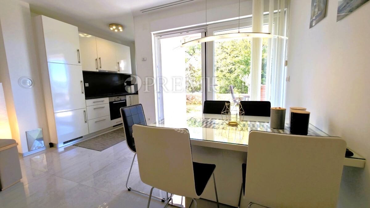 Flat For sale - Primorsko-goranska Njivice