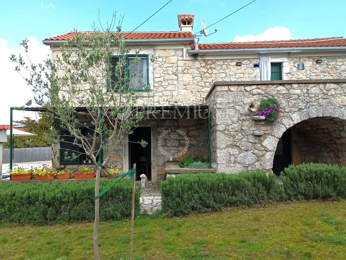 Haus Zu verkaufen - Primorsko-goranska Malinska - foto 1/17
