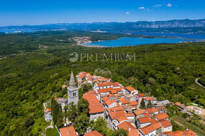 Terreno in vendita 660 m² – Dobrinj