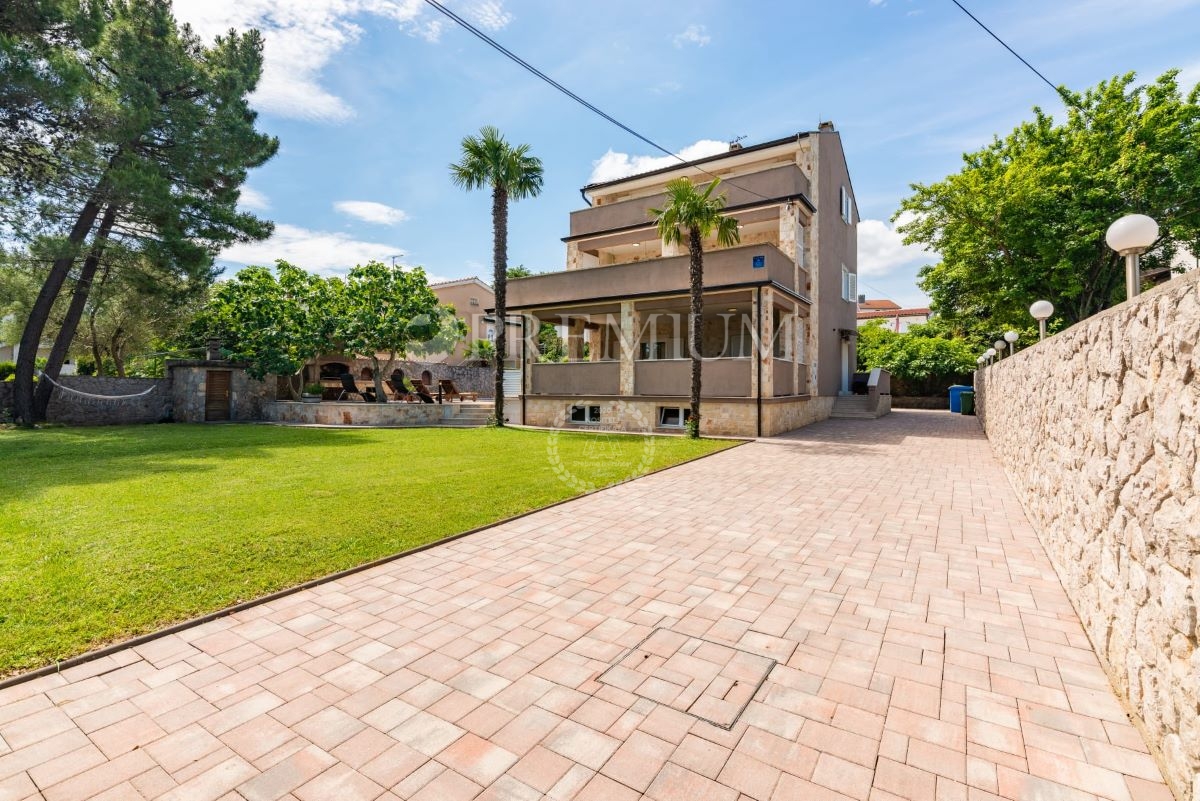 Kuća Na prodaju - Primorsko-goranska Malinska - foto 2/40