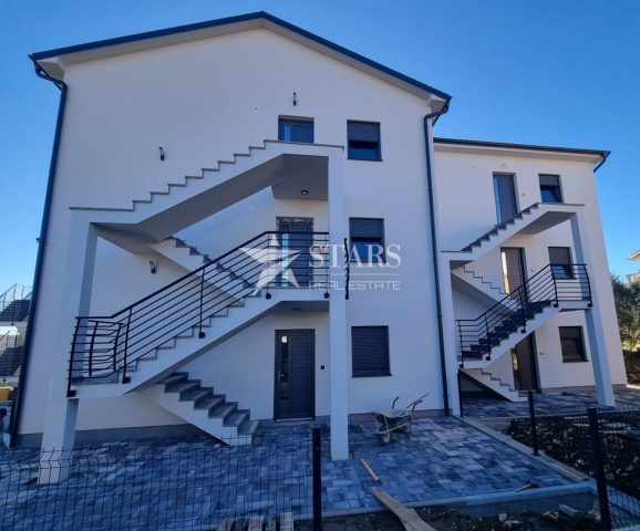 Apartmán na prodej 79 m² – Dobrinj