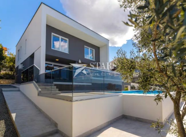 Maison à vendre 240 m² – Novi Vinodolski