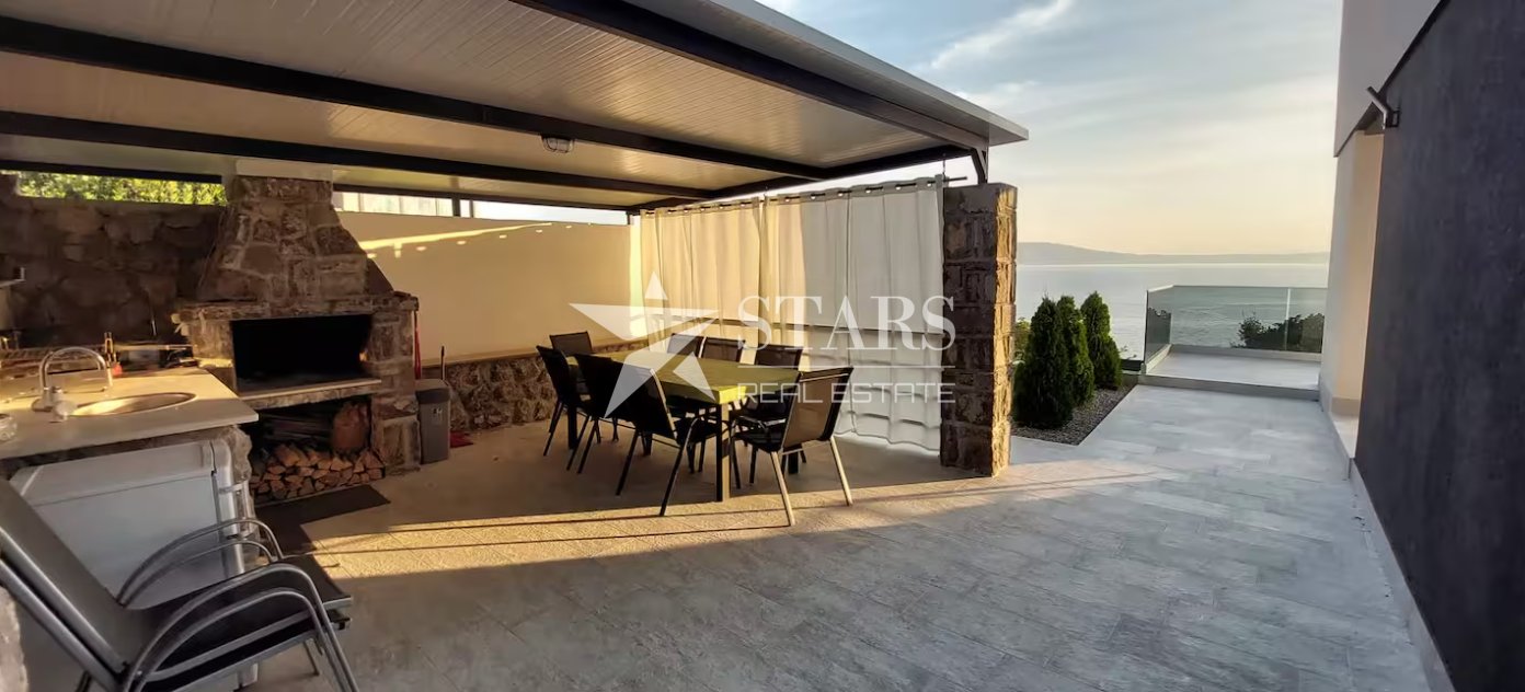 Maison À vendre - Primorsko-goranska Novi Vinodolski