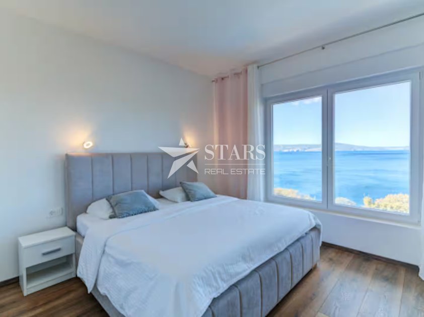 Maison À vendre - Primorsko-goranska Novi Vinodolski