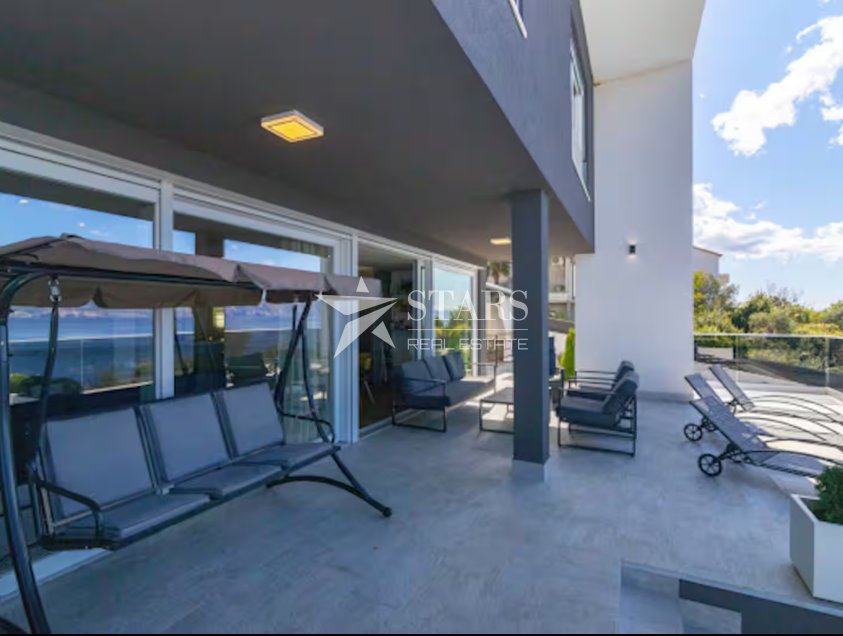 Maison À vendre - Primorsko-goranska Novi Vinodolski