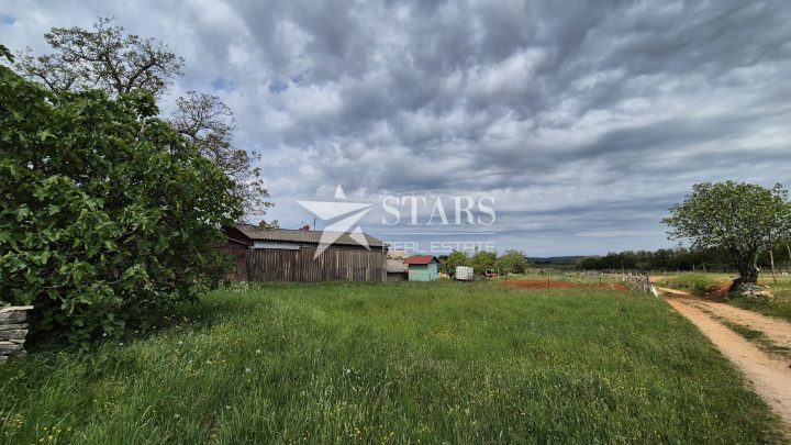 Pozemek na prodej 453 m² – Oprtalj