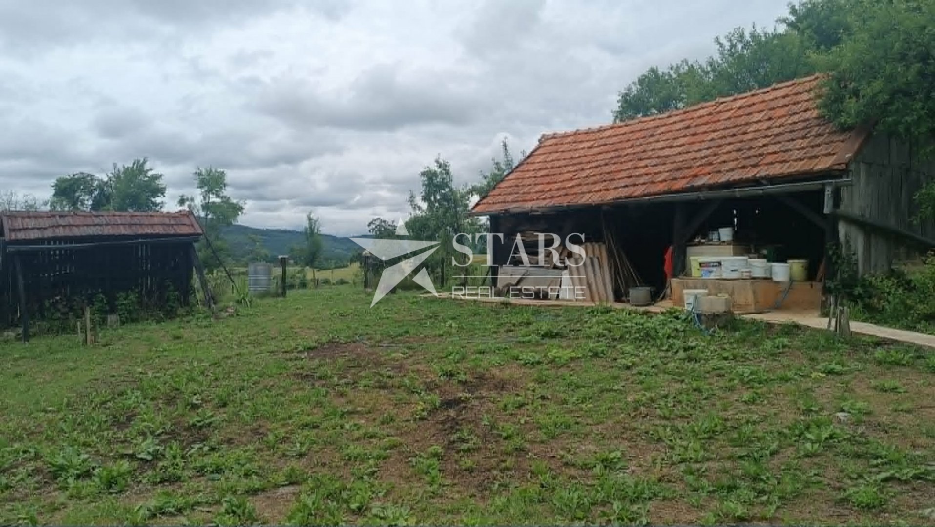 Dom Na sprzedaż - Karlovačka Kuzma Perjasička