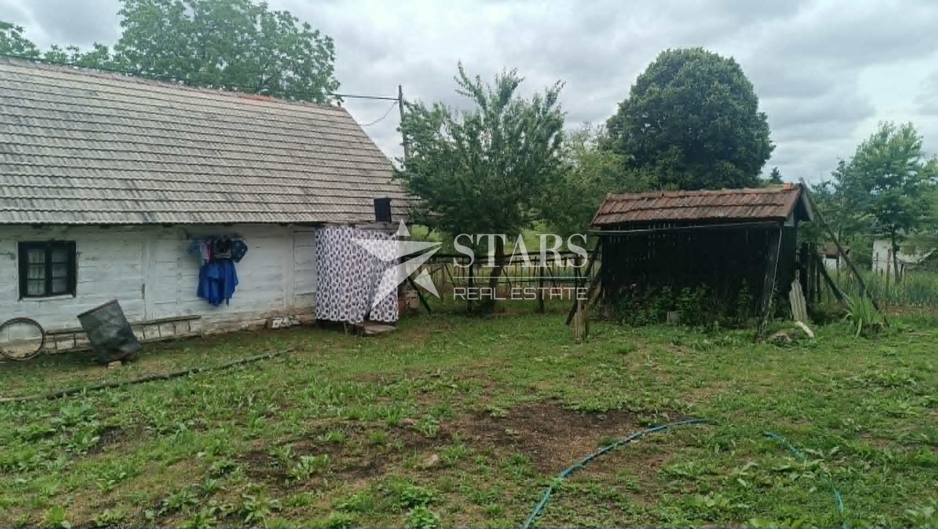 Dom Na sprzedaż - Karlovačka Kuzma Perjasička