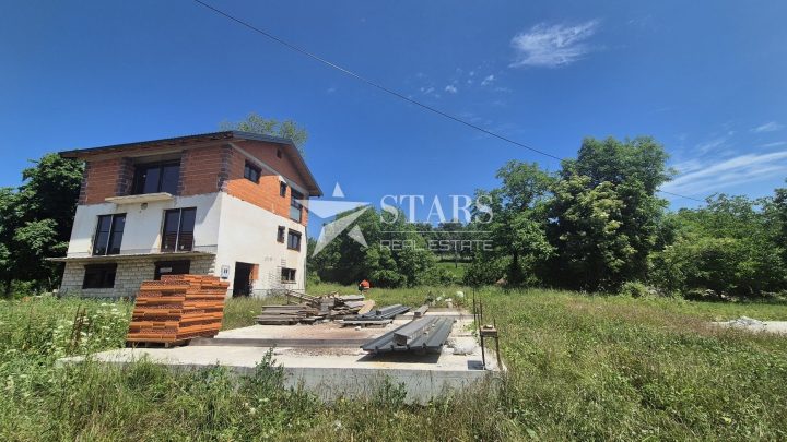 Hiša Naprodaj - Primorsko-goranska Severin Na Kupi - foto 2/12
