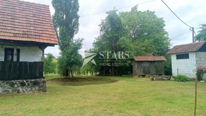 Dům na prodej 260 m² – Slunj
