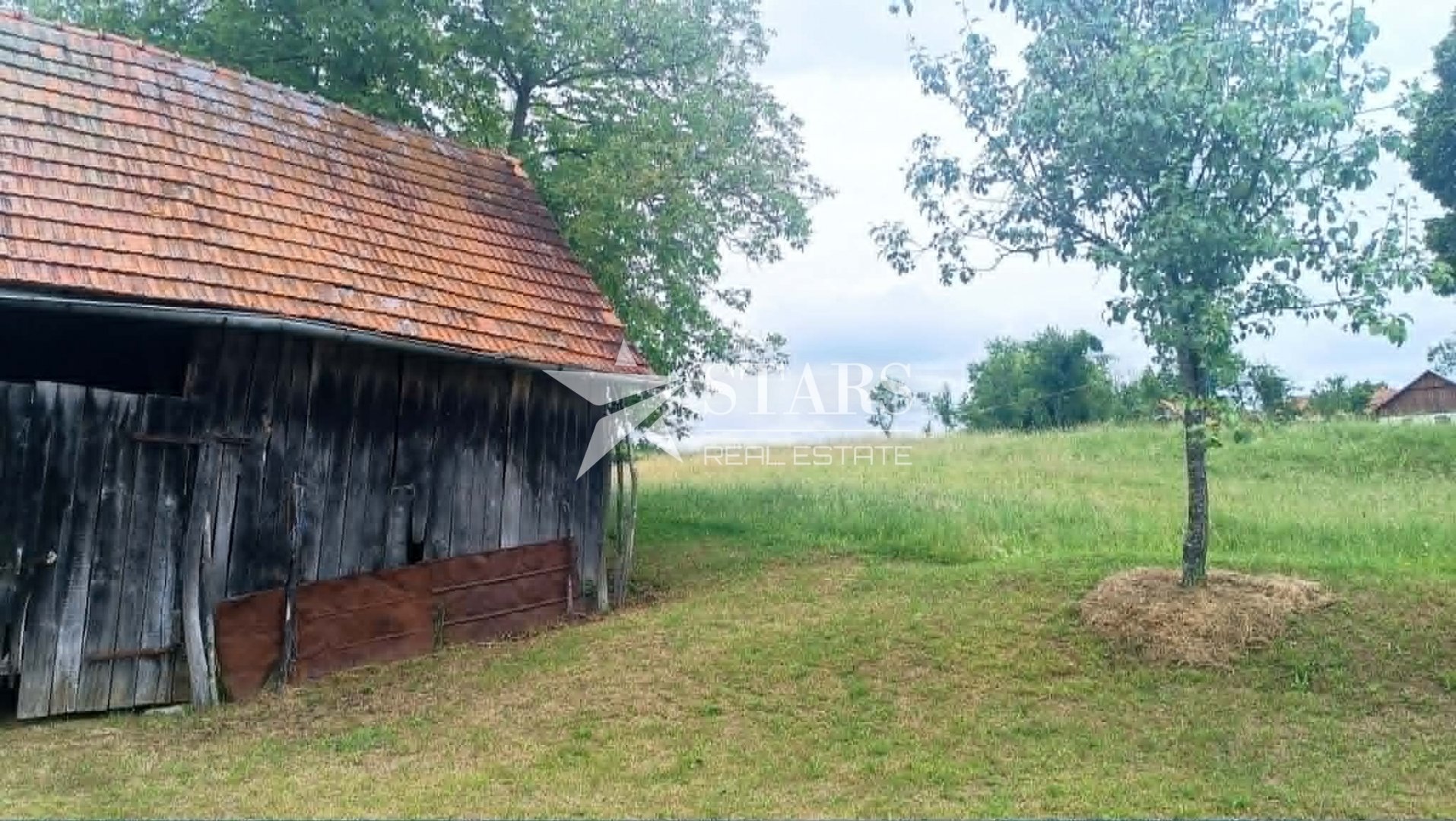 Dom Na sprzedaż - Karlovačka Kuzma Perjasička