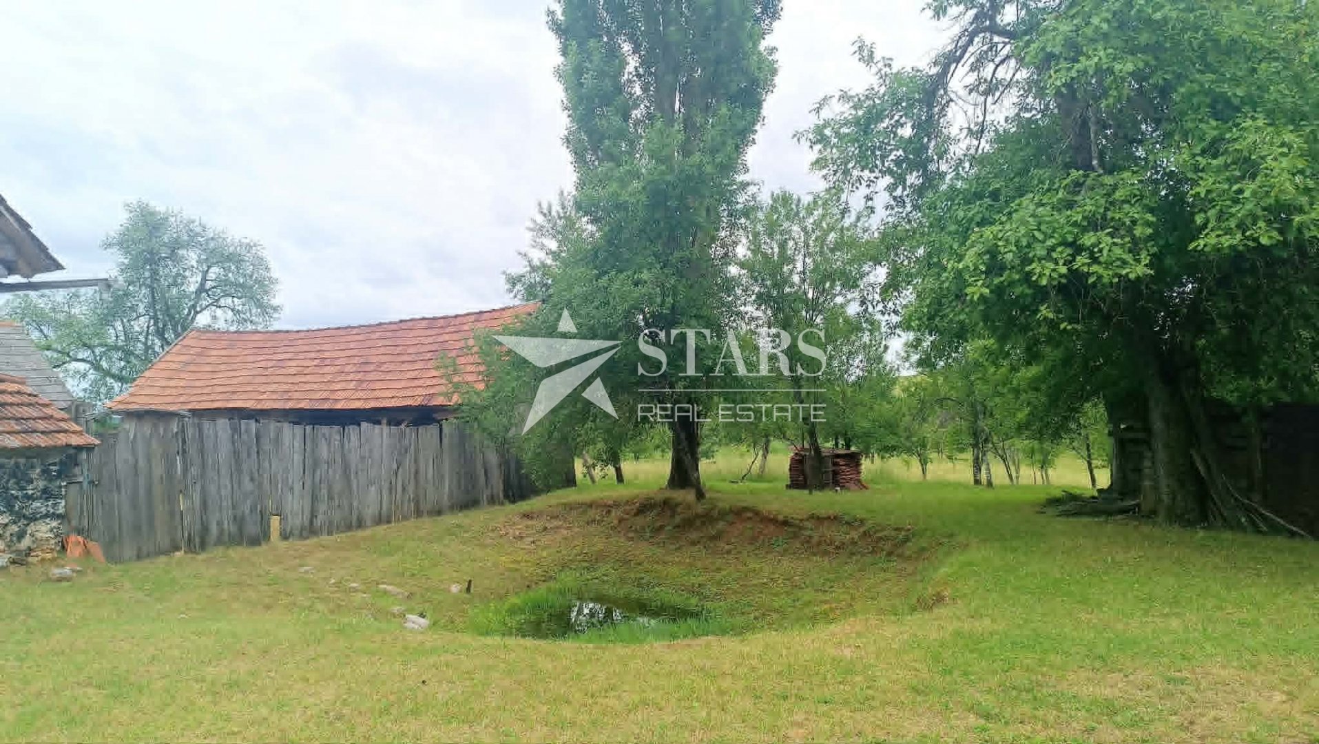 Dom Na sprzedaż - Karlovačka Kuzma Perjasička