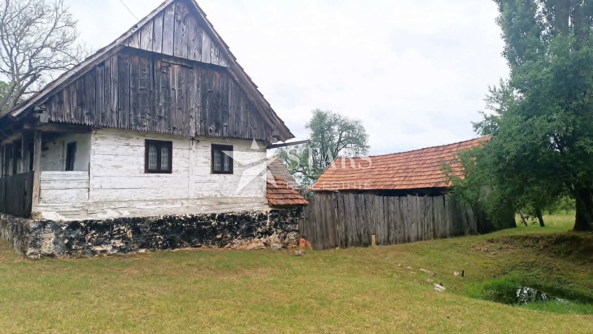 Dom Na sprzedaż - Karlovačka Kuzma Perjasička