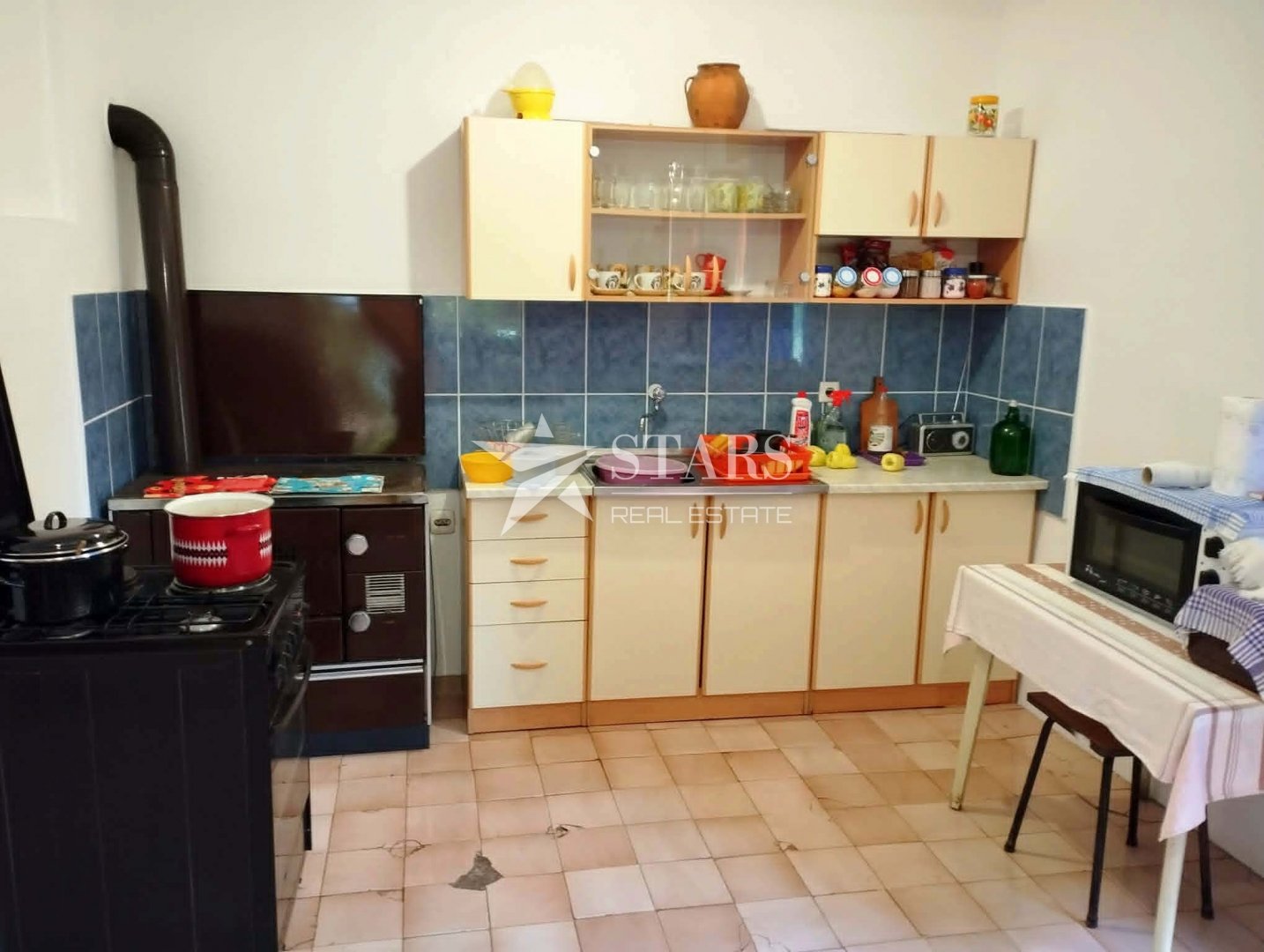 Dom Na sprzedaż - Karlovačka Kuzma Perjasička