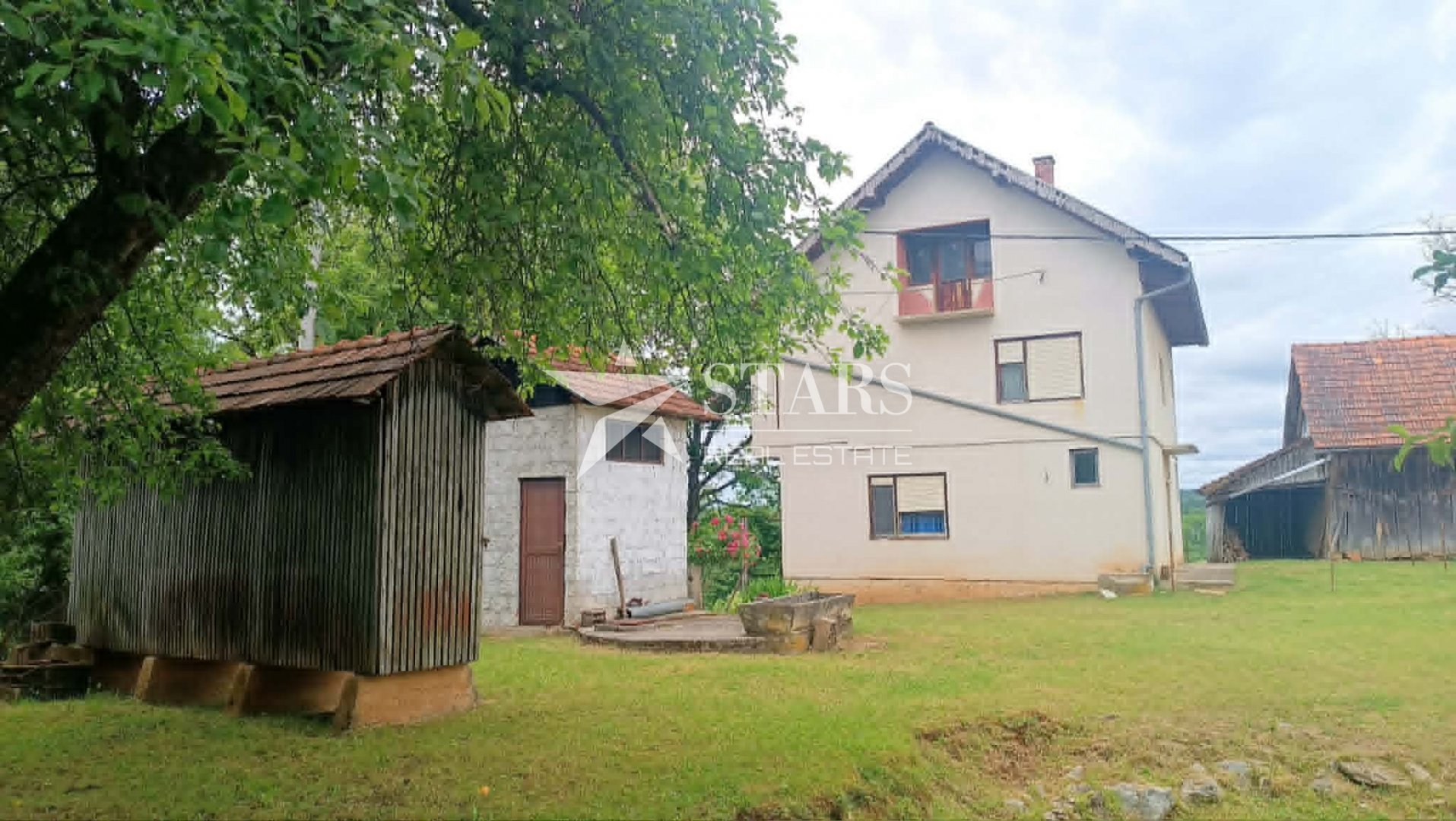 Dom Na sprzedaż - Karlovačka Kuzma Perjasička