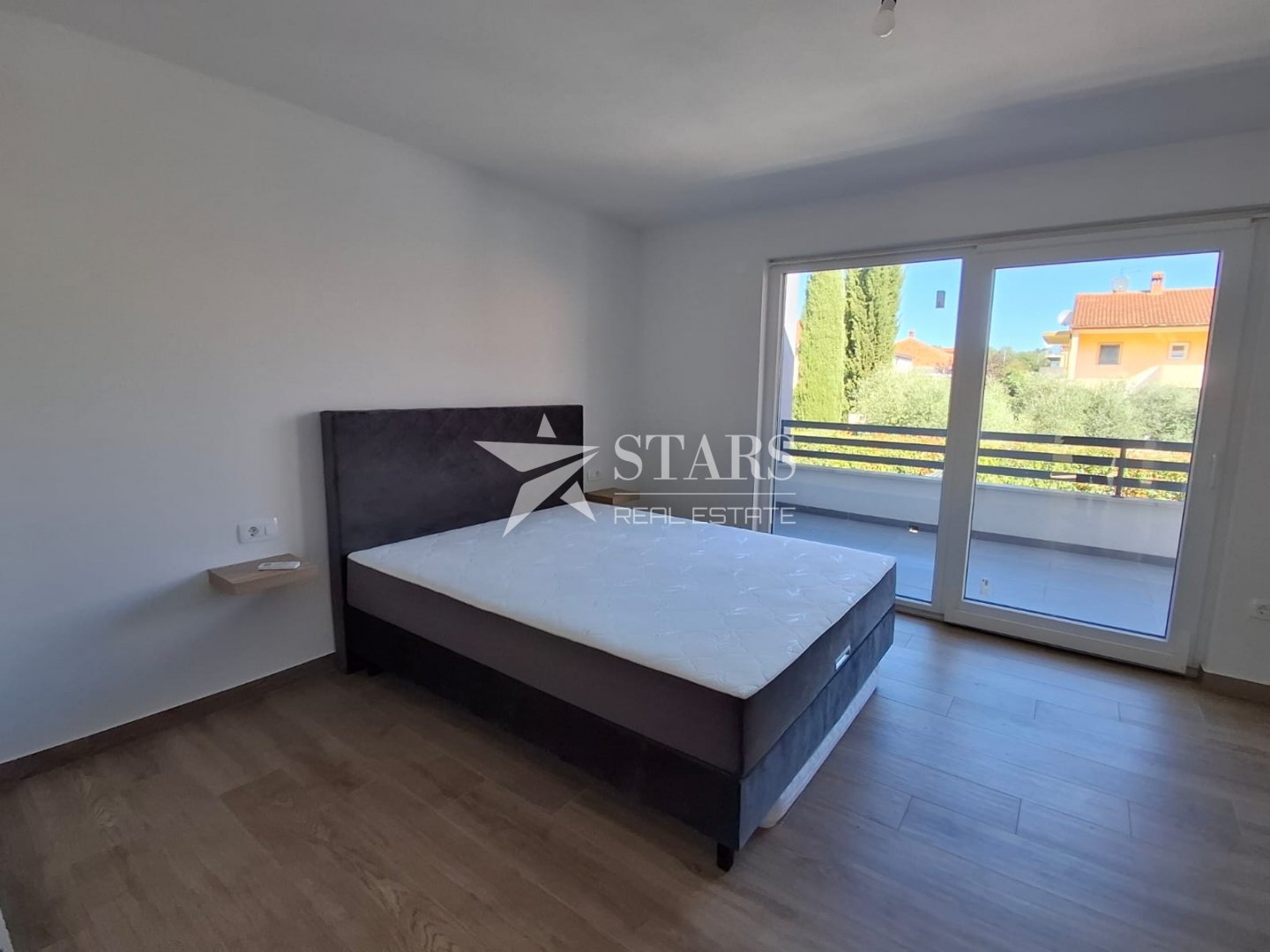 Maison À vendre -  Novigrad