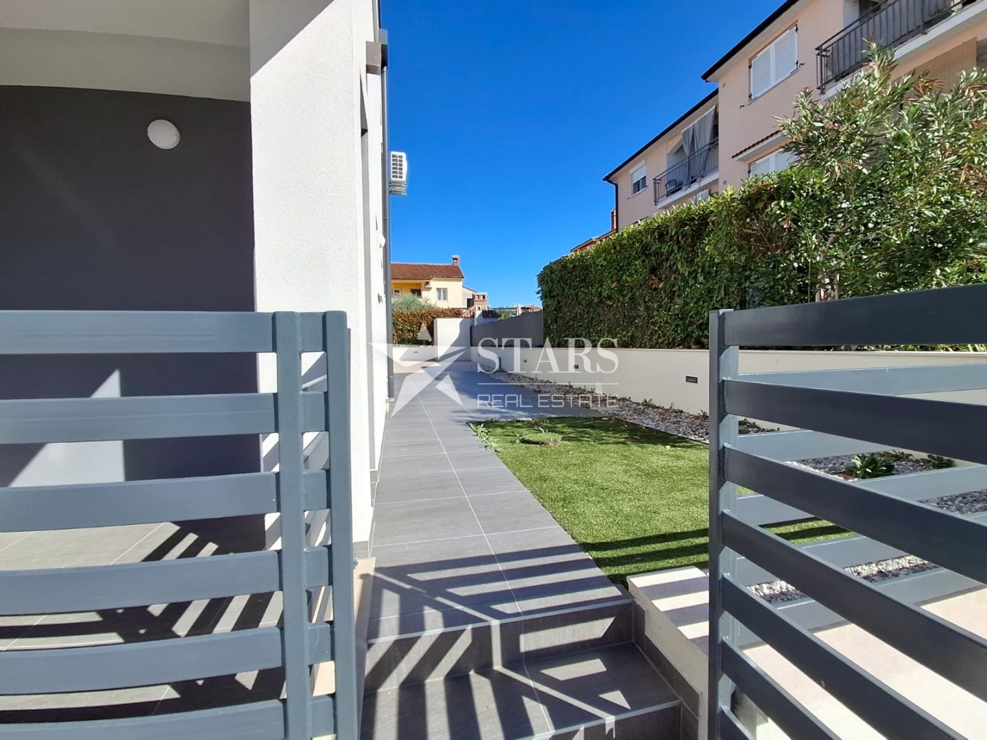 Maison À vendre -  Novigrad
