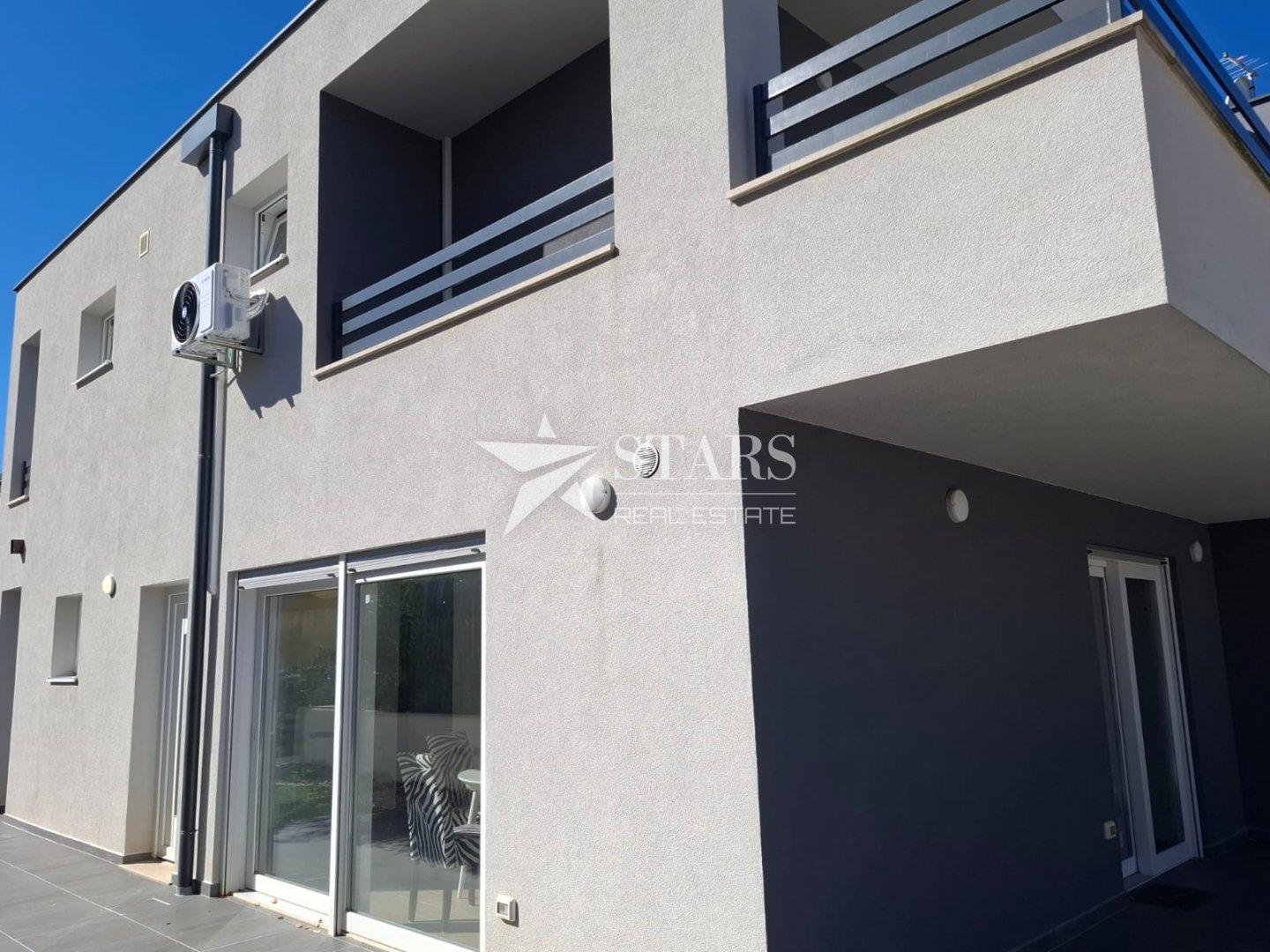 Maison À vendre -  Novigrad