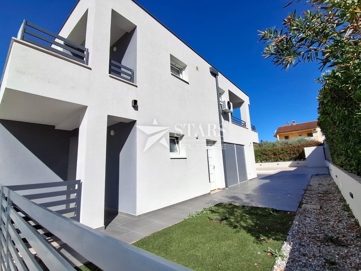 Maison À vendre -  Novigrad