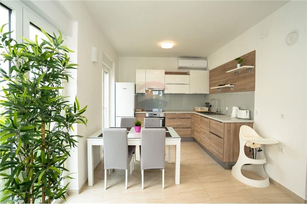 Apartma Naprodaj - Zadarska Mandre