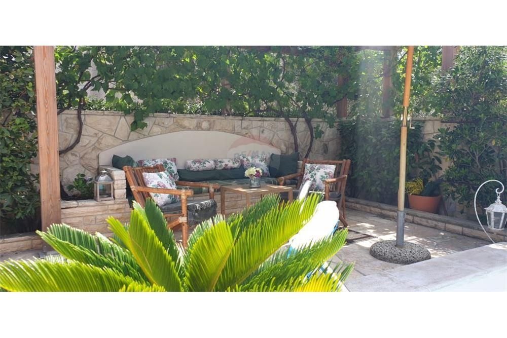 House For sale - Ličko-senjska Novalja