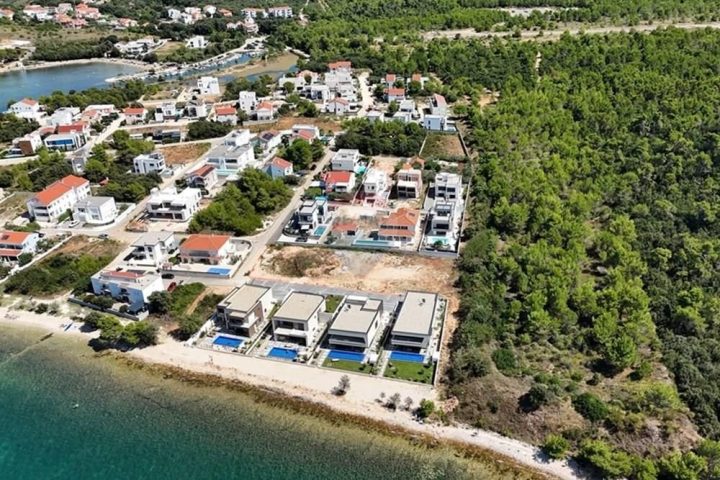 Land for sale 883 m² – Nin