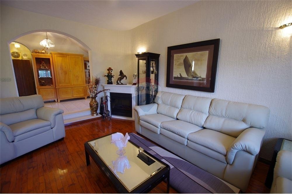 Haus Zu verkaufen - Zadarska Ugljan