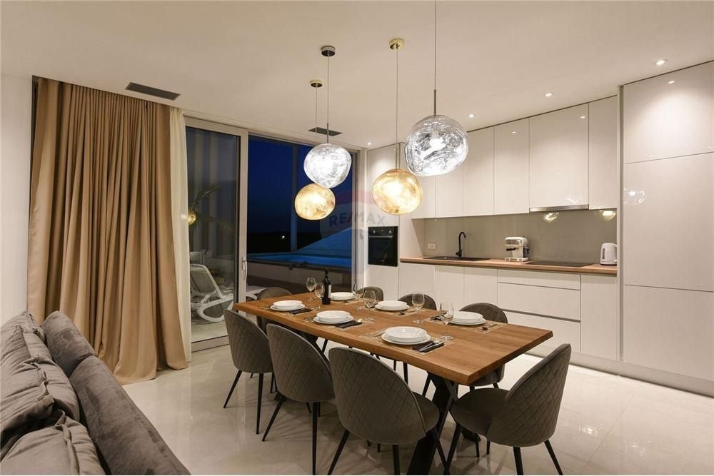 House For sale - Zadarska Debeljak